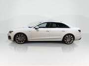 Audi A4 - View 2