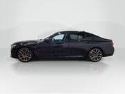 BMW 7 Series - View 2