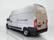Vauxhall Movano - View 3
