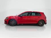 Volkswagen Golf - View 2