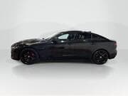 Jaguar XE - View 2